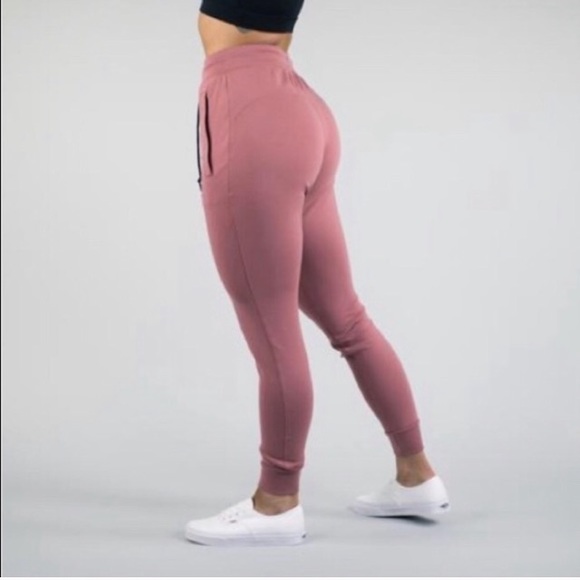 Alphalete Pants - NWT Alphatlete Joggers Salmon Colored Medium